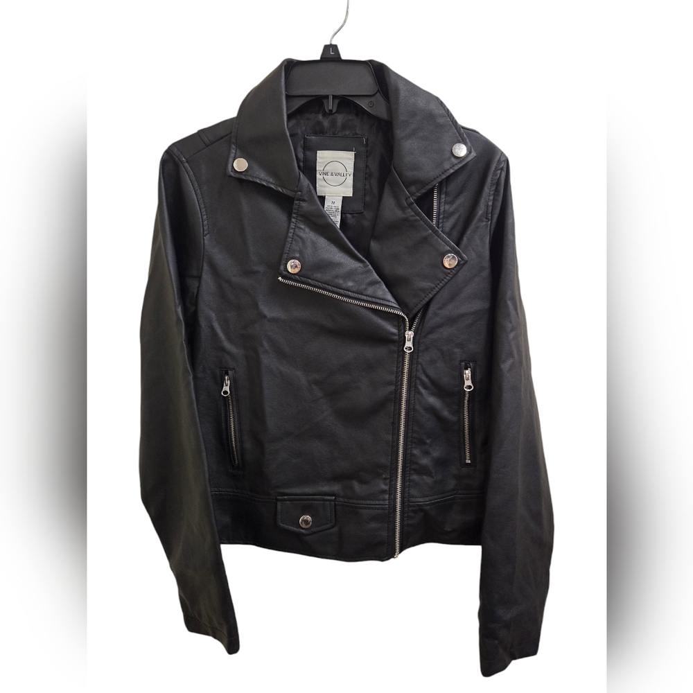 NWOT Women's Medium black pleather biker jacket